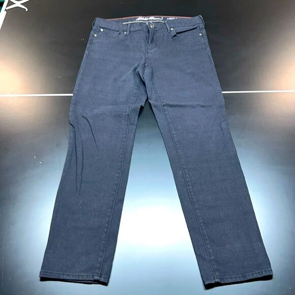 Black Dressy Stretch Pants By Eddie Bauer. Size 10. - Picture 1 of 7
